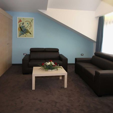 Hotel International Prishtina & Spa พริสตีนา ห้อง รูปภาพ
