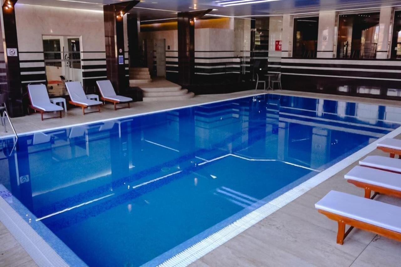 Hotel International Prishtina & Spa พริสตีนา ภายนอก รูปภาพ