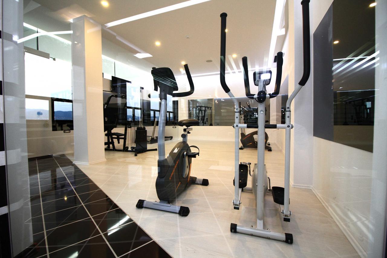 Hotel International Prishtina & Spa พริสตีนา ภายนอก รูปภาพ