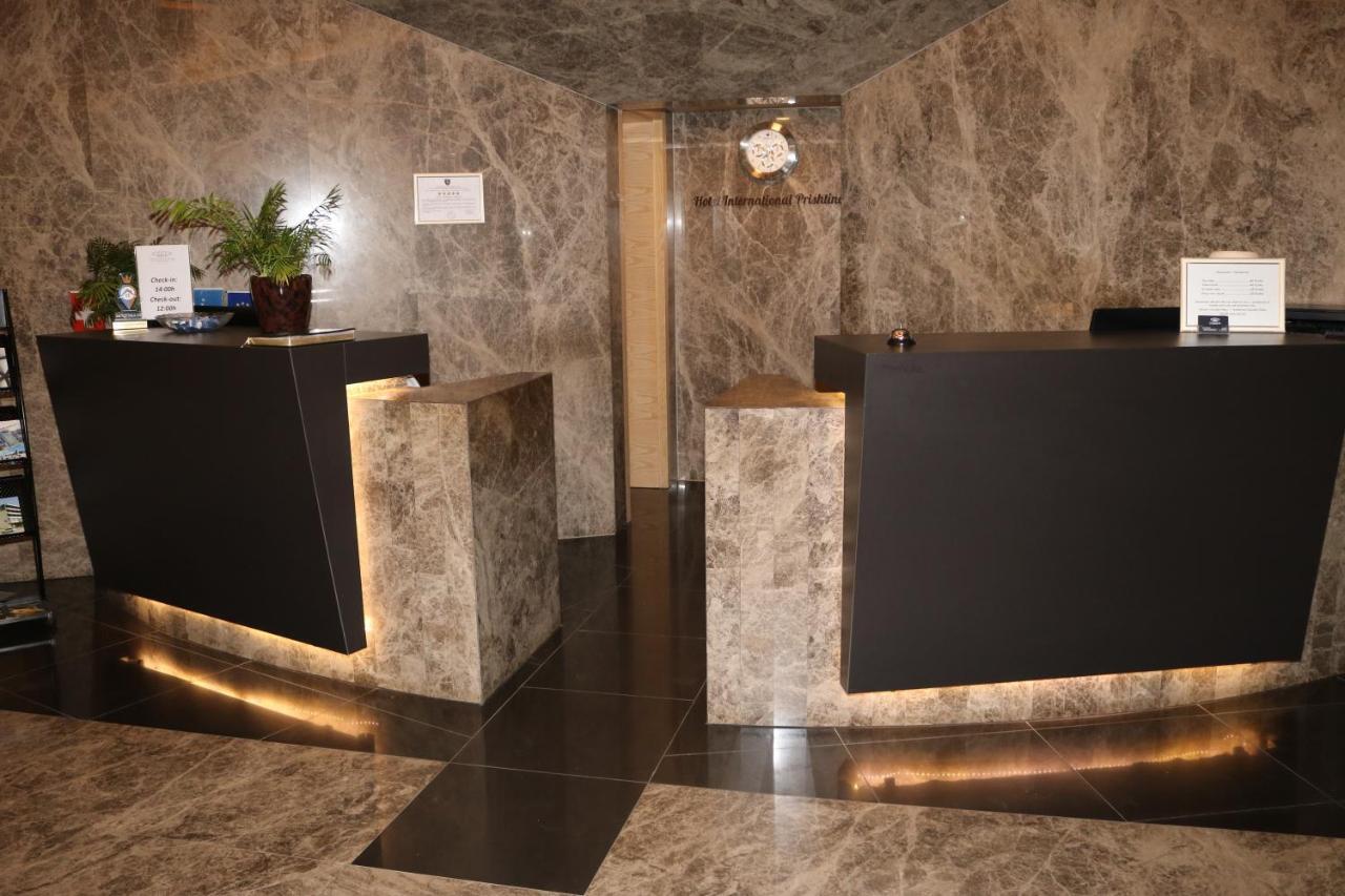 Hotel International Prishtina & Spa พริสตีนา ภายนอก รูปภาพ